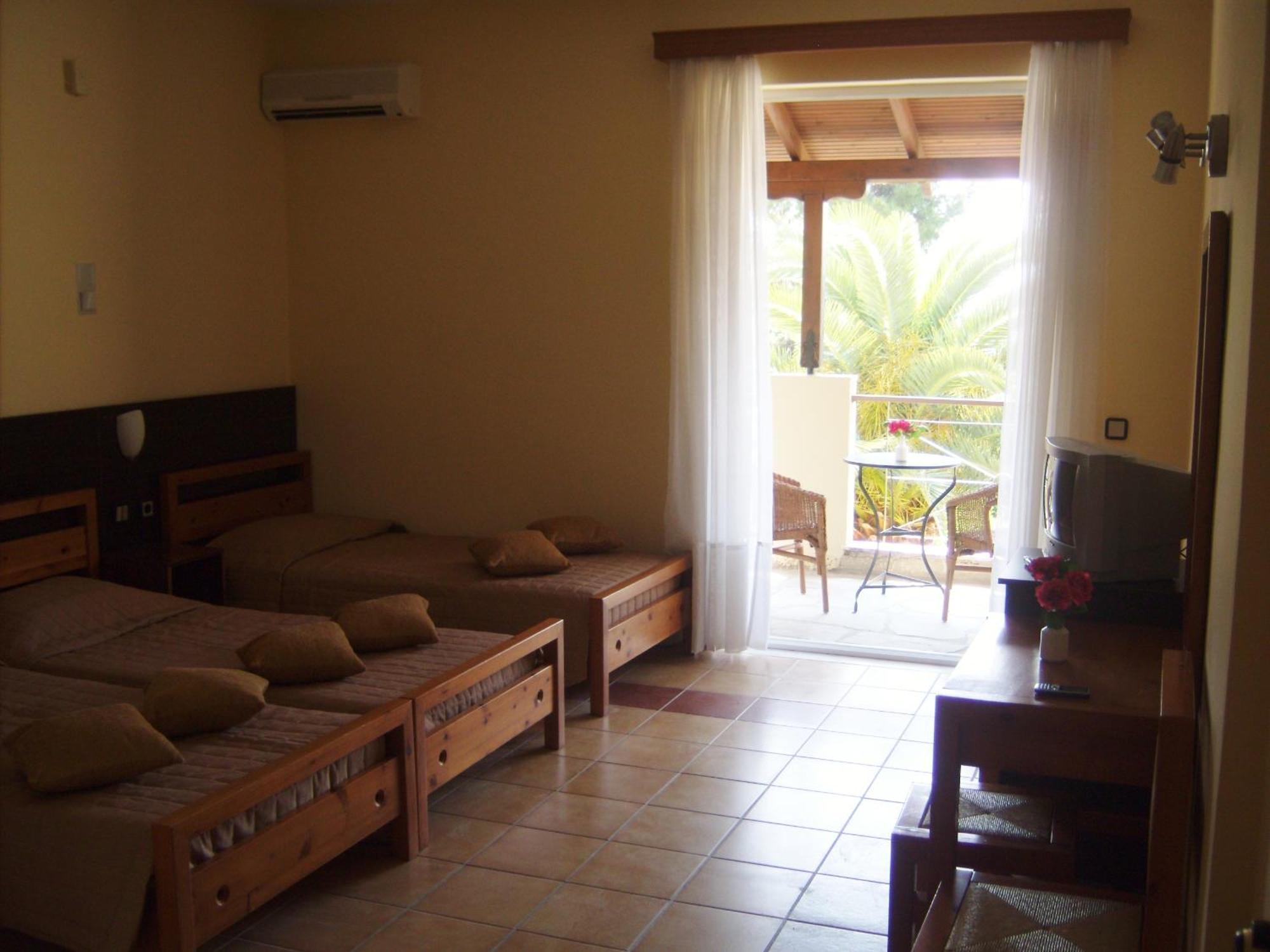 Thea Hotel Possidi Buitenkant foto