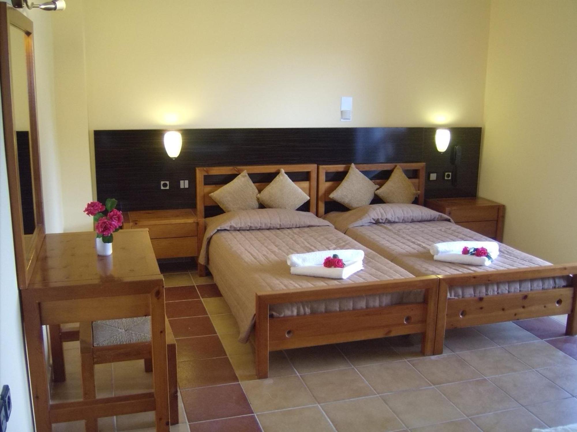 Thea Hotel Possidi Buitenkant foto