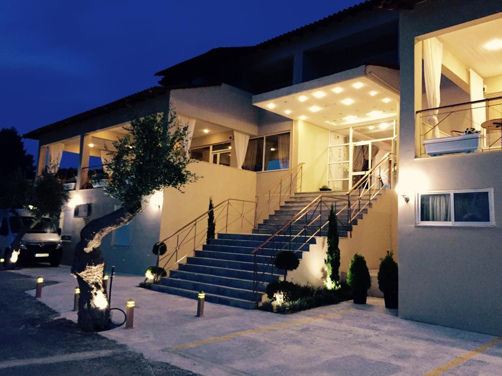 Thea Hotel Possidi Buitenkant foto