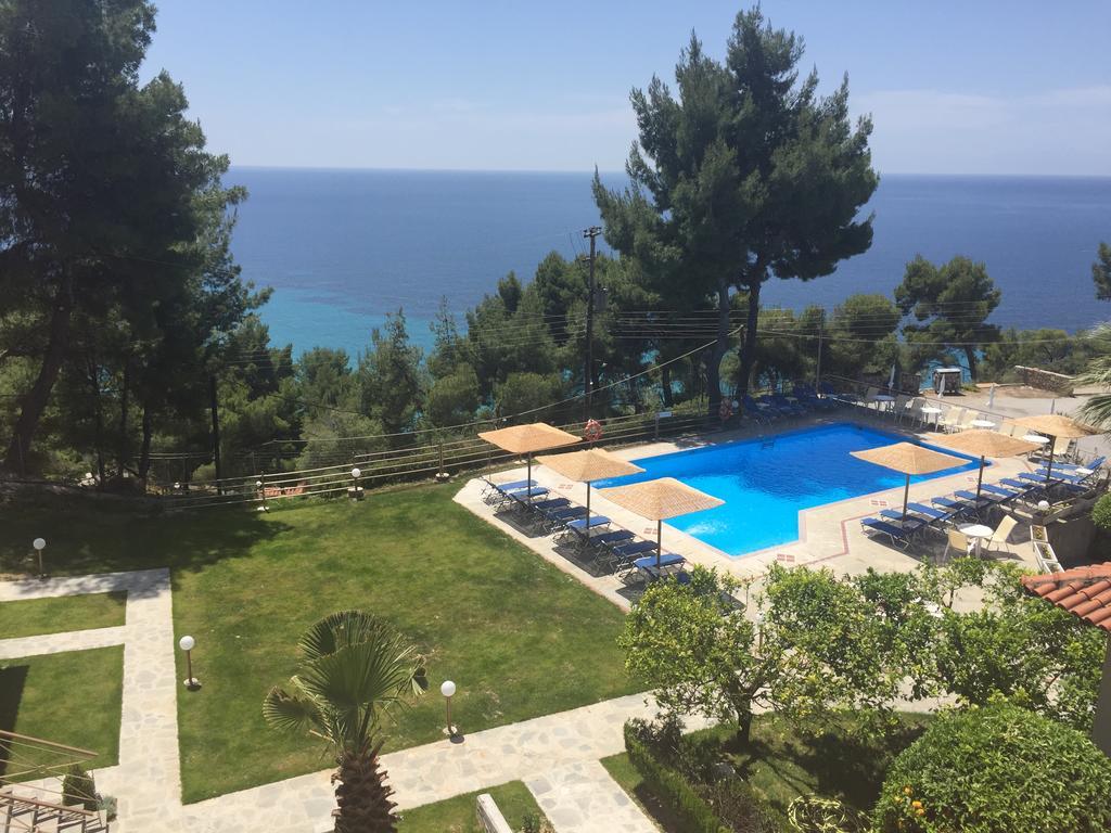 Thea Hotel Possidi Buitenkant foto