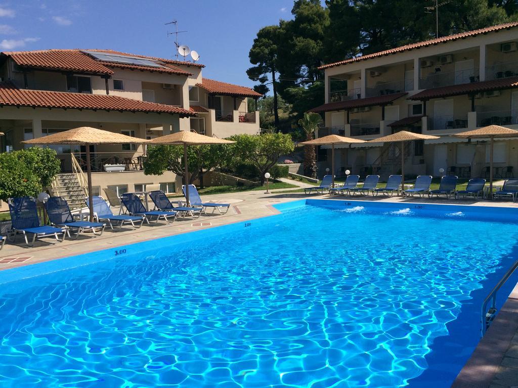 Thea Hotel Possidi Buitenkant foto