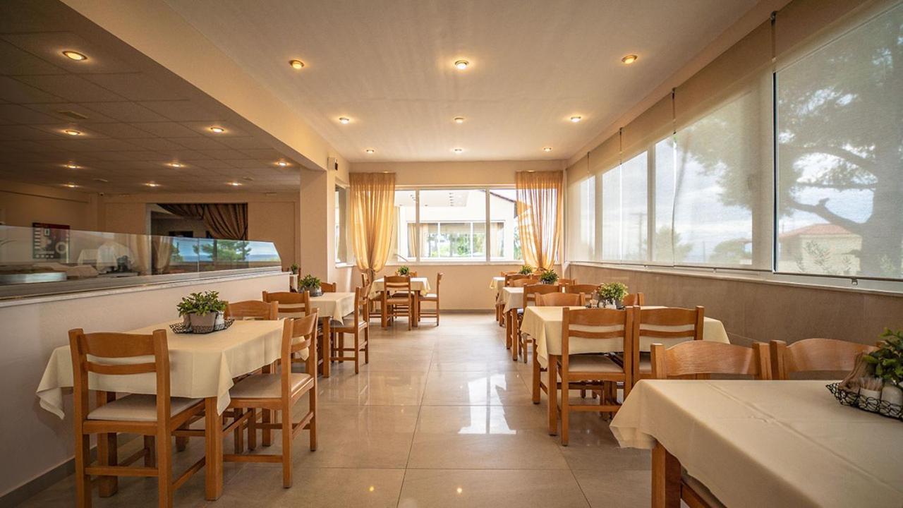 Thea Hotel Possidi Buitenkant foto
