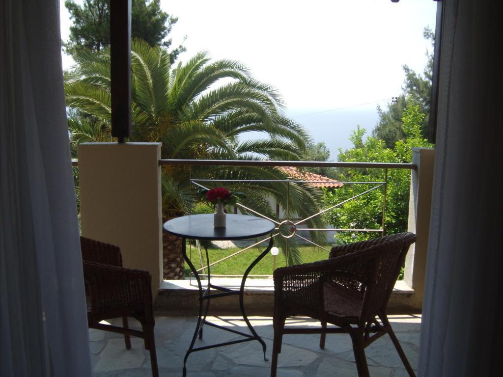Thea Hotel Possidi Buitenkant foto